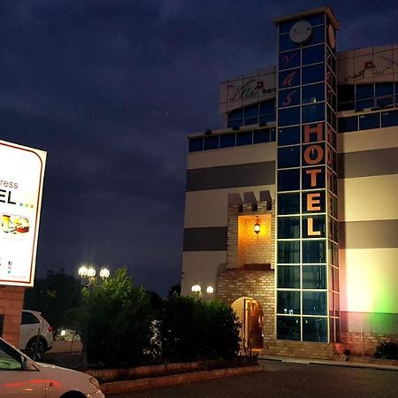Yas Express Hotel Ras Al-Chajma Zewnętrze zdjęcie