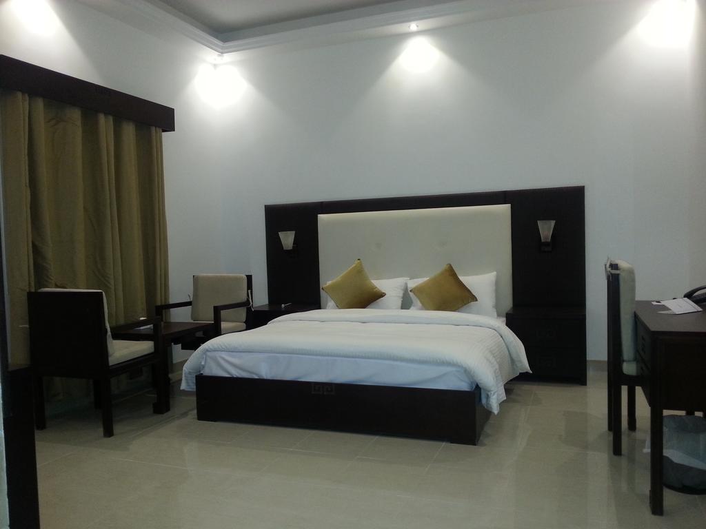 Yas Express Hotel Ras Al-Chajma Pokój zdjęcie